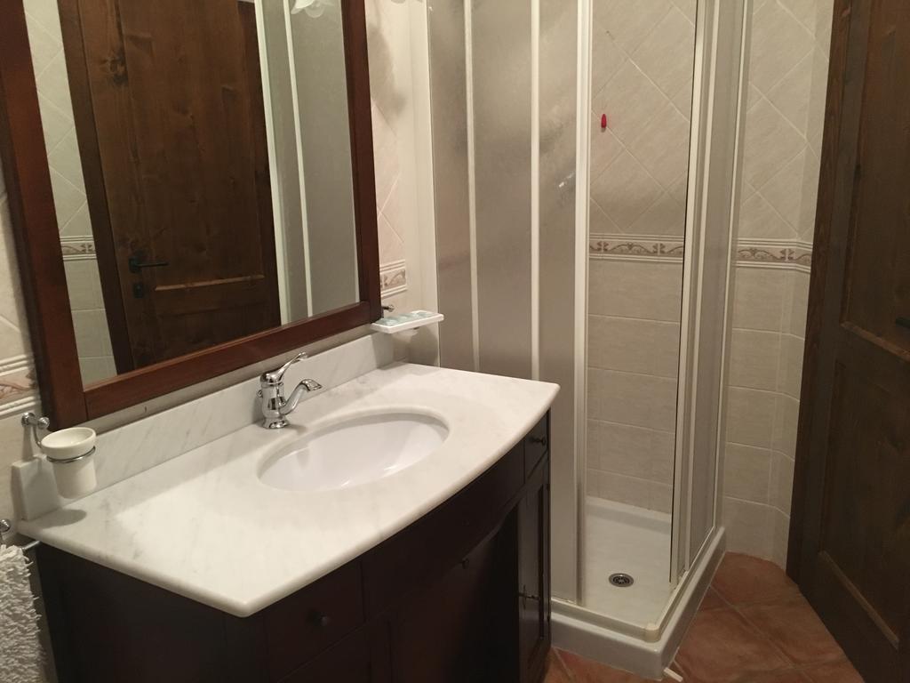 Appartamenti E Camere Il Poggio Di D'Angeli Lidia Auditore Exteriör bild