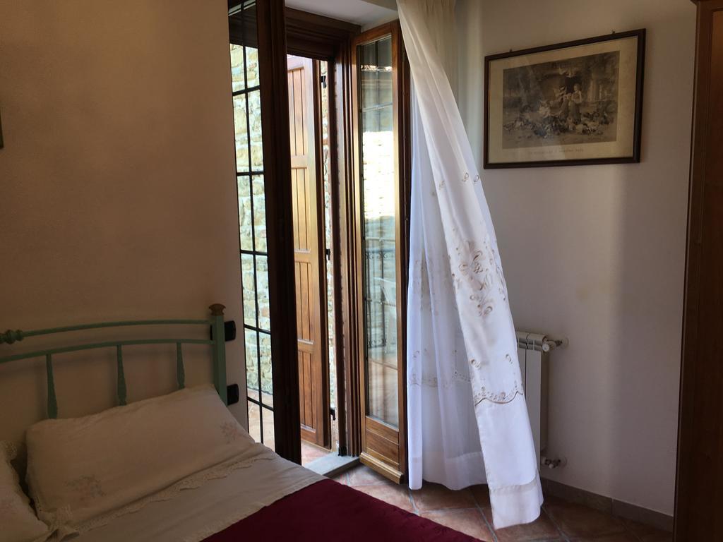 Appartamenti E Camere Il Poggio Di D'Angeli Lidia Auditore Exteriör bild