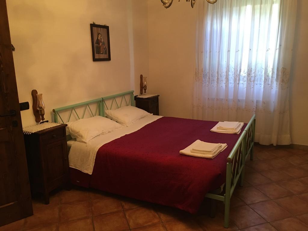 Appartamenti E Camere Il Poggio Di D'Angeli Lidia Auditore Exteriör bild