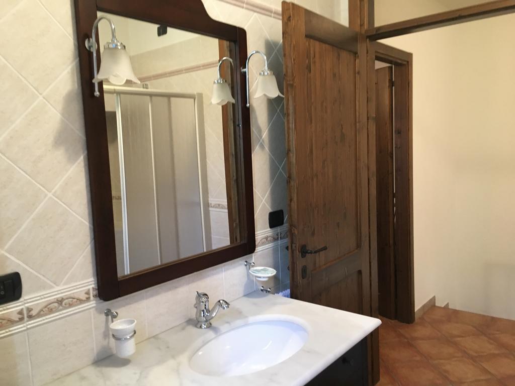Appartamenti E Camere Il Poggio Di D'Angeli Lidia Auditore Exteriör bild
