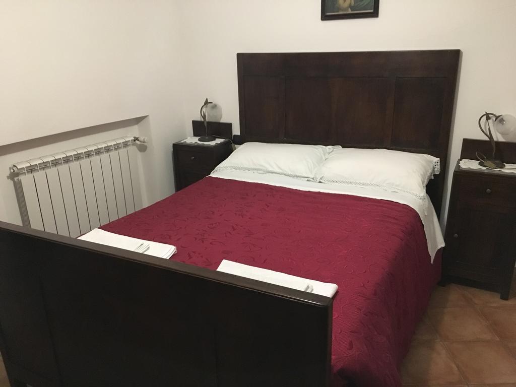Appartamenti E Camere Il Poggio Di D'Angeli Lidia Auditore Exteriör bild