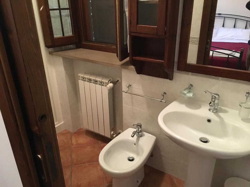 Appartamenti E Camere Il Poggio Di D'Angeli Lidia Auditore Exteriör bild